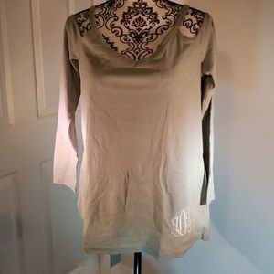 Cold shoulder thermal monogrammed AGD